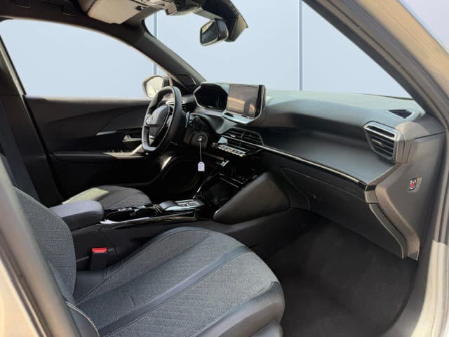 Peugeot 2008 1.2 PureTech Allure EAT8 - foto 6