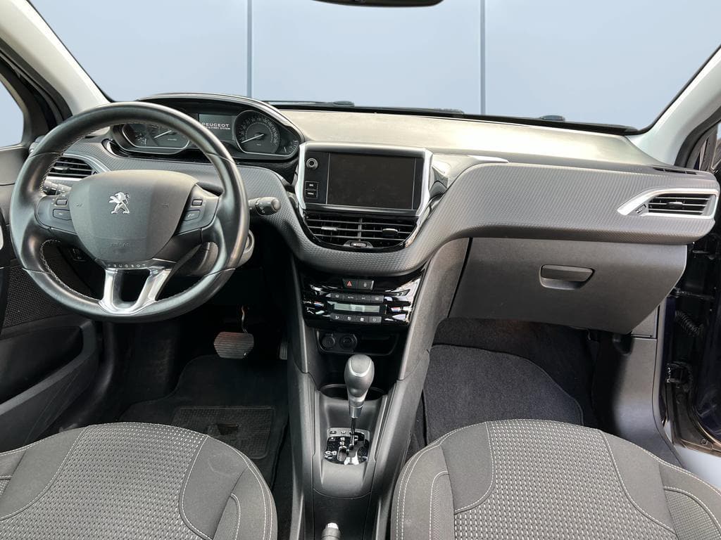 Peugeot 208 Tech Edition PureTech EAT6 - foto 5