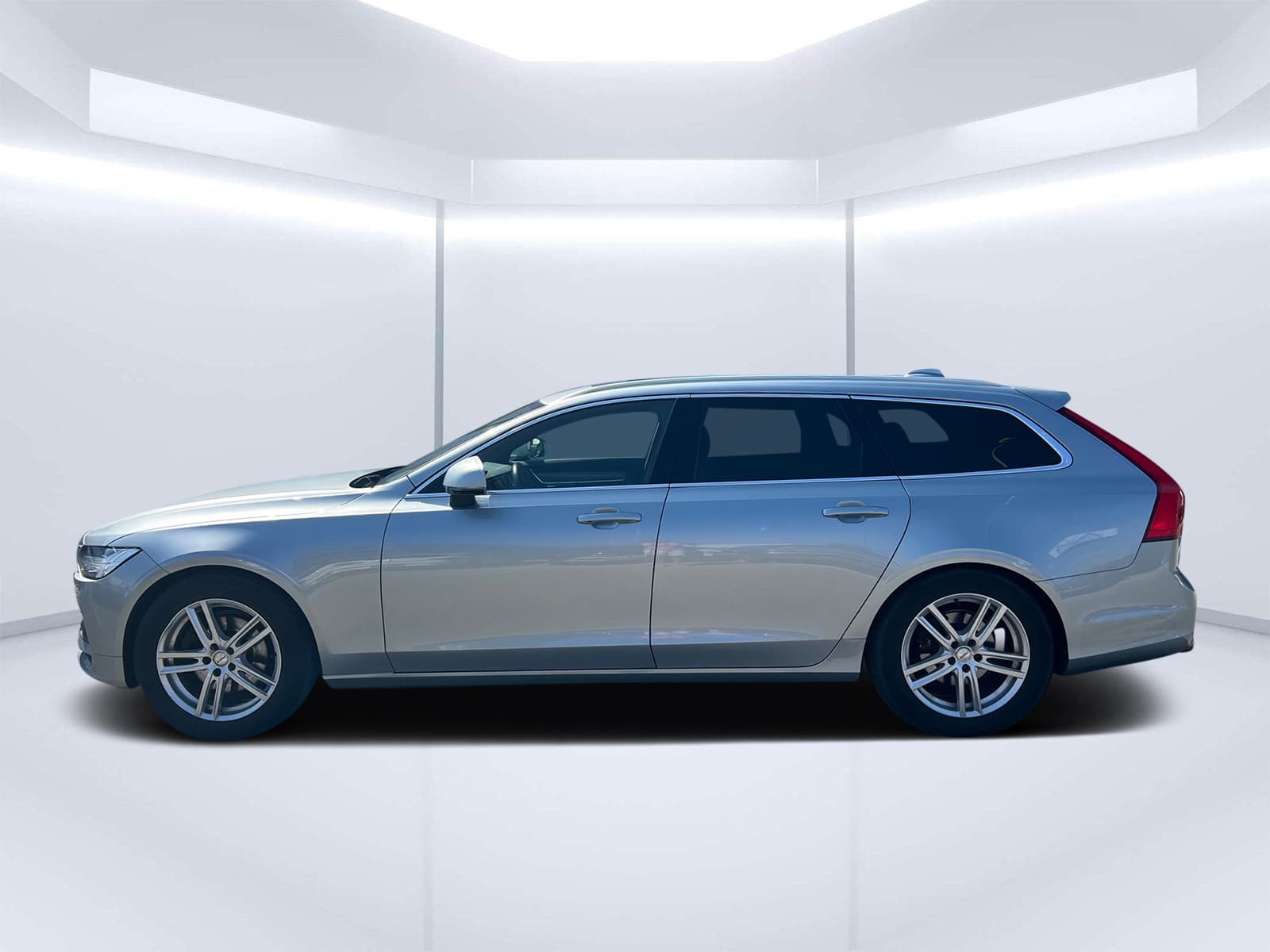 Volvo V90 2.0 D4 Momentum Auto - foto 8